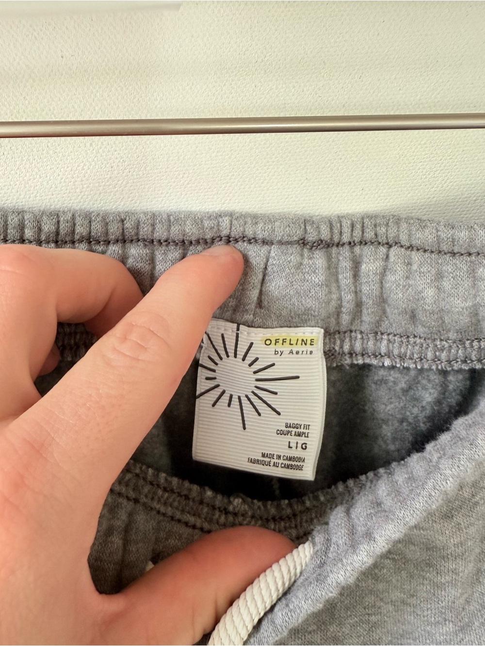 Offline by Aerie Cloud Fleece Baggy Fit Grey Jogger Sweatpants size Large - Picture 5 of 8